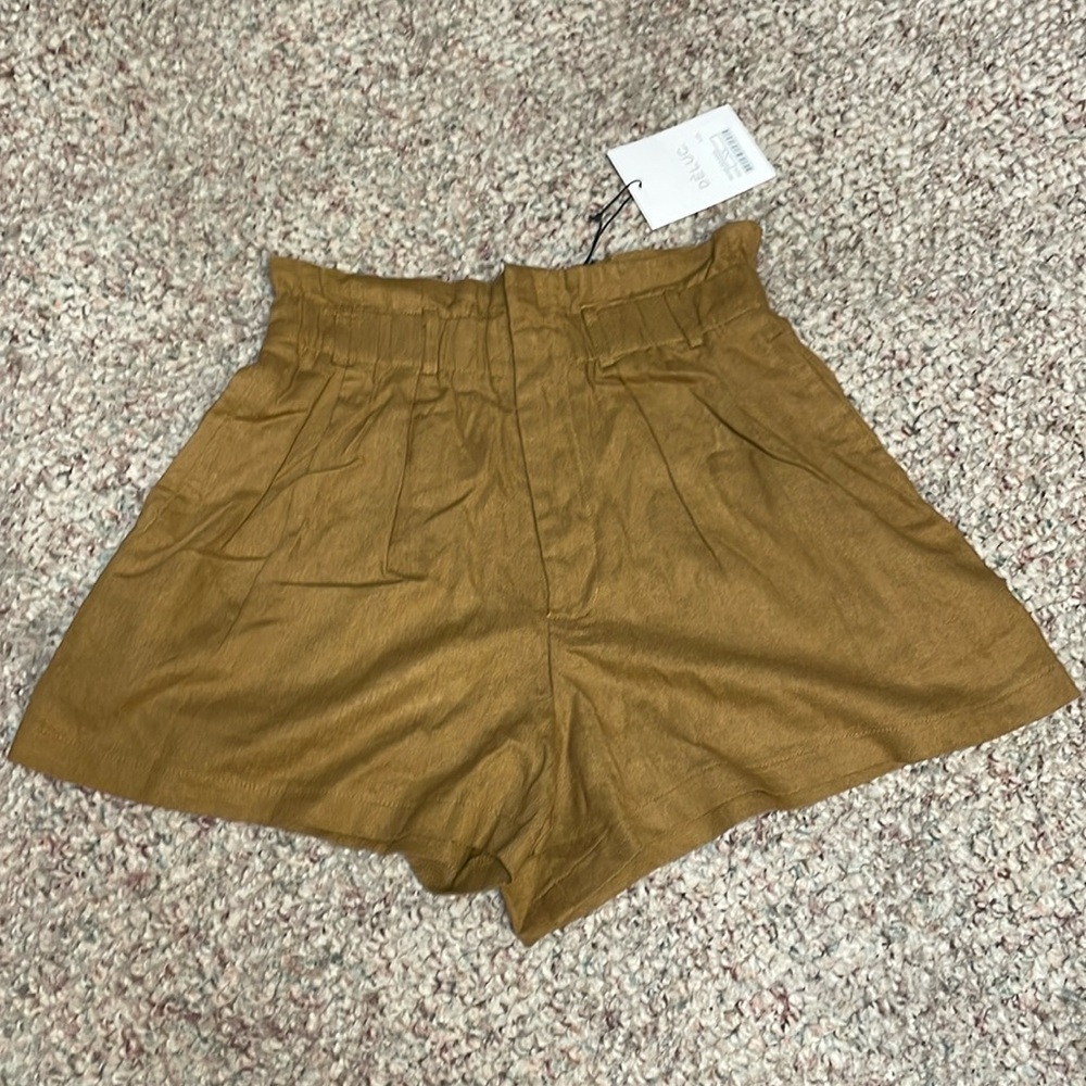 New de luc linen shorts